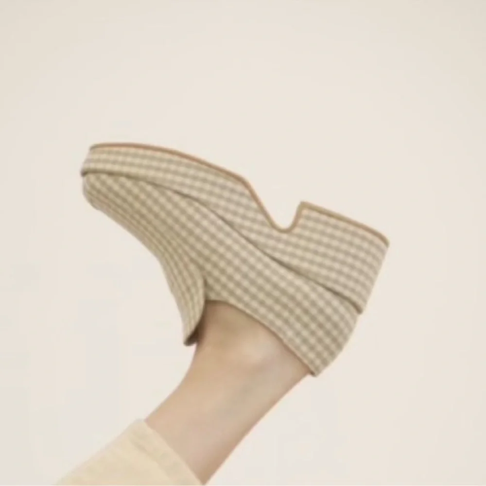 BRAND NEW ANNE THOMAS NANCY VICHY TAN/BEIGE GINGHAM‎ LOAFER SIZE 39/8.5